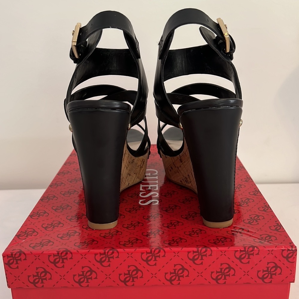 GUESS Platform Sandals - Picture 4 of 7
